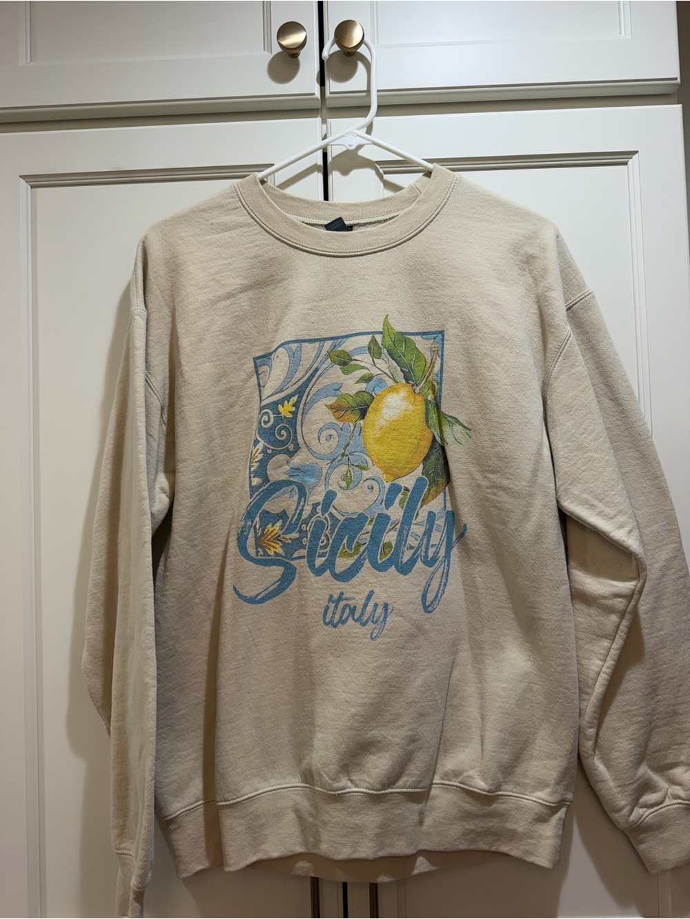 Sicily Italy Graphic Crewneck Sweatshirt - Cream with Yellow Lemon Print